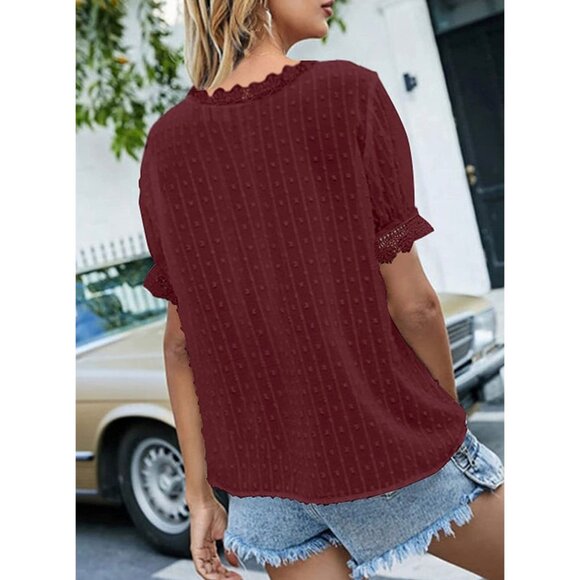 🍒 2/$20 🍒 Loose V-Neck Tunic Top in Dark Red ,Lace Edges, Daisy Button sz M - Picture 3 of 5